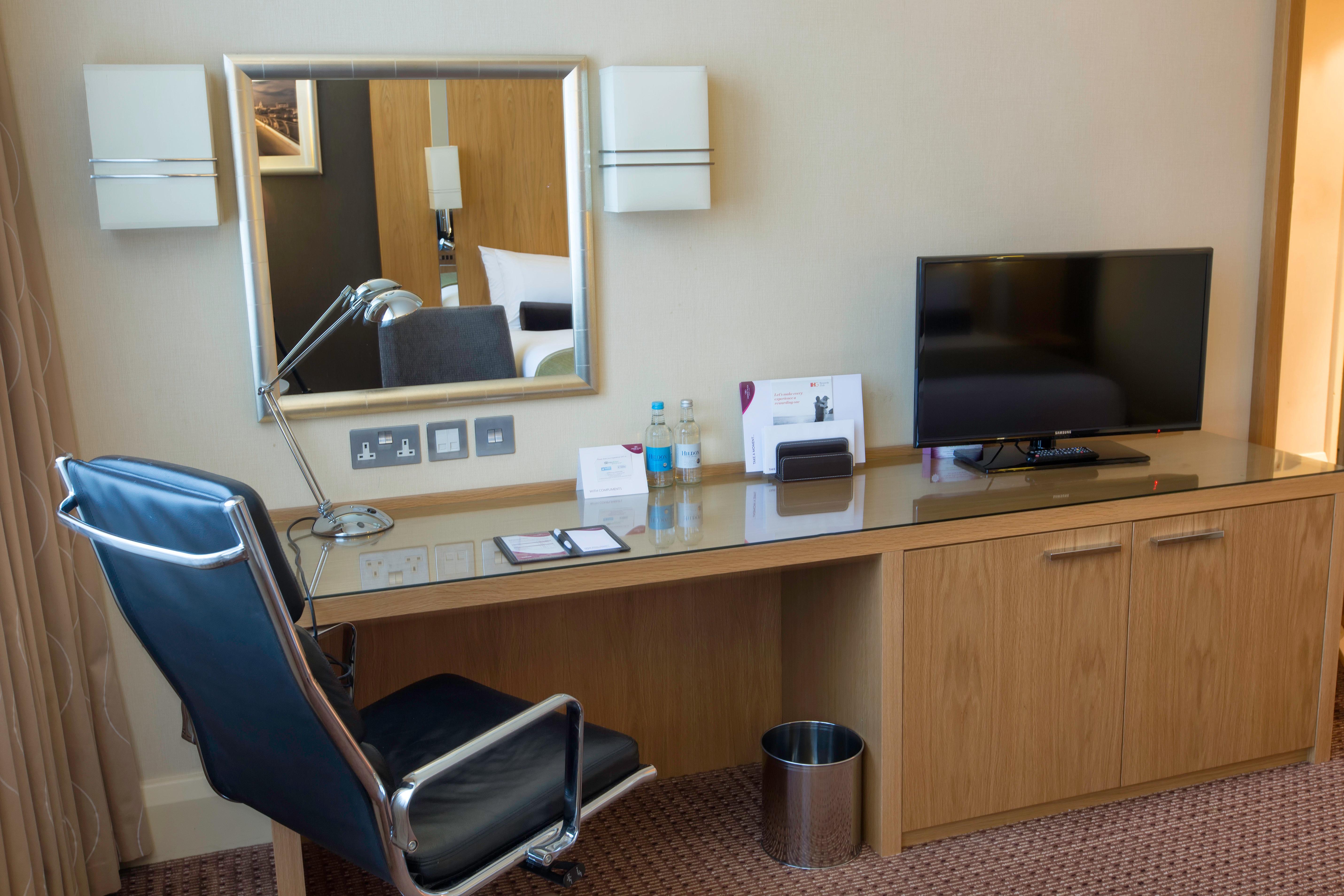 Crowne Plaza London By Ihg Илинг