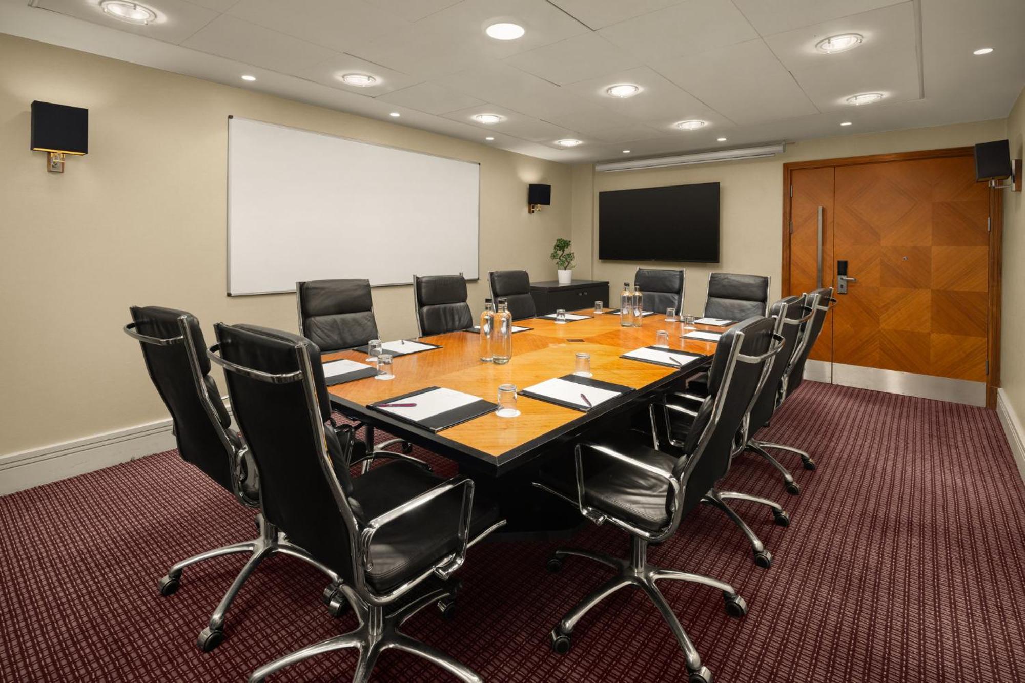 Crowne Plaza London By Ihg Отель
