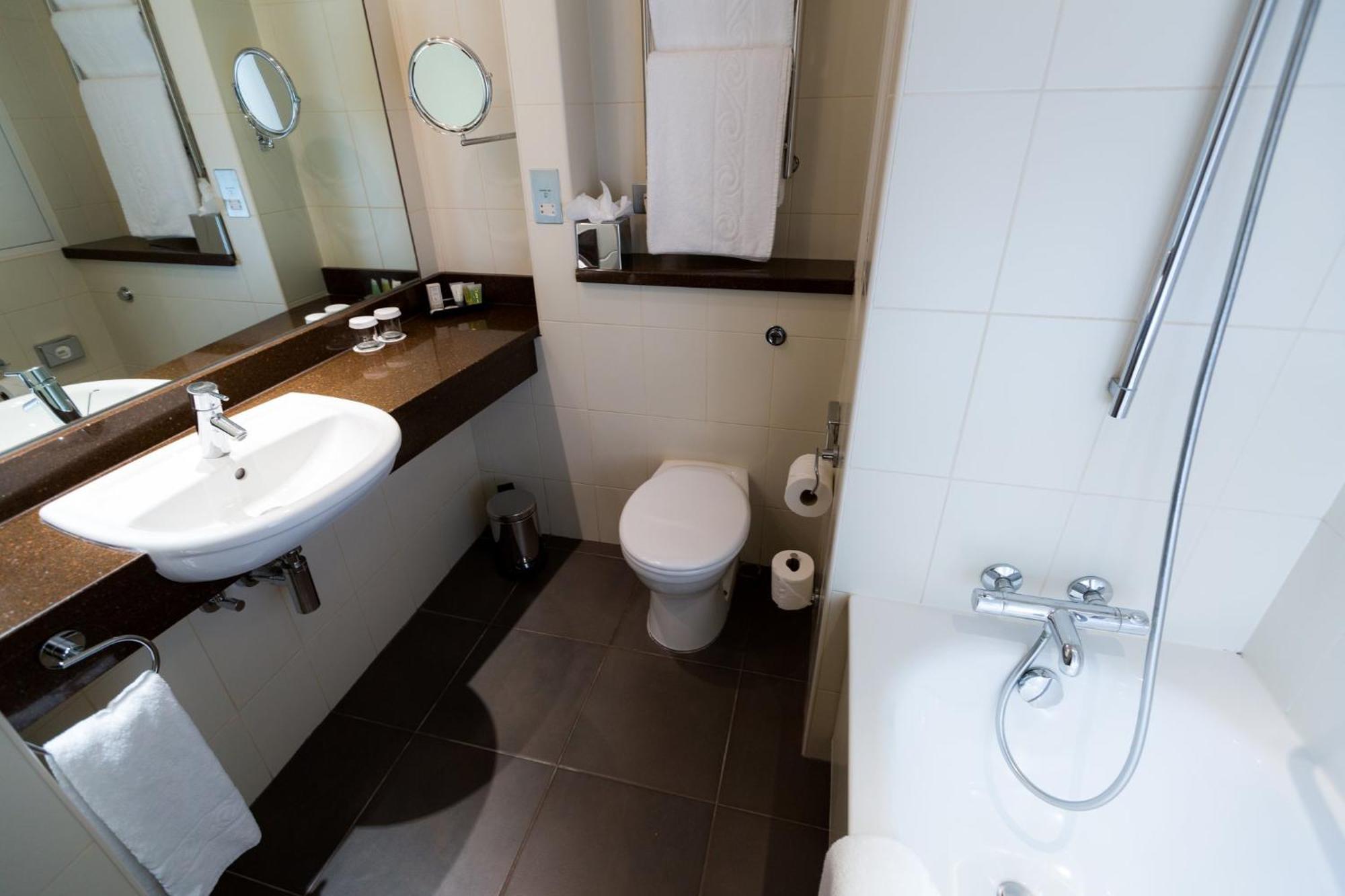 Hotel Crowne Plaza London By Ihg 4*