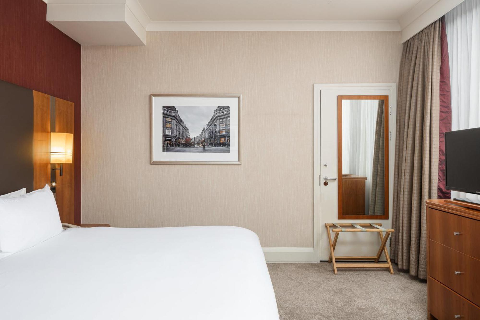 Hotel Crowne Plaza London By Ihg 4*