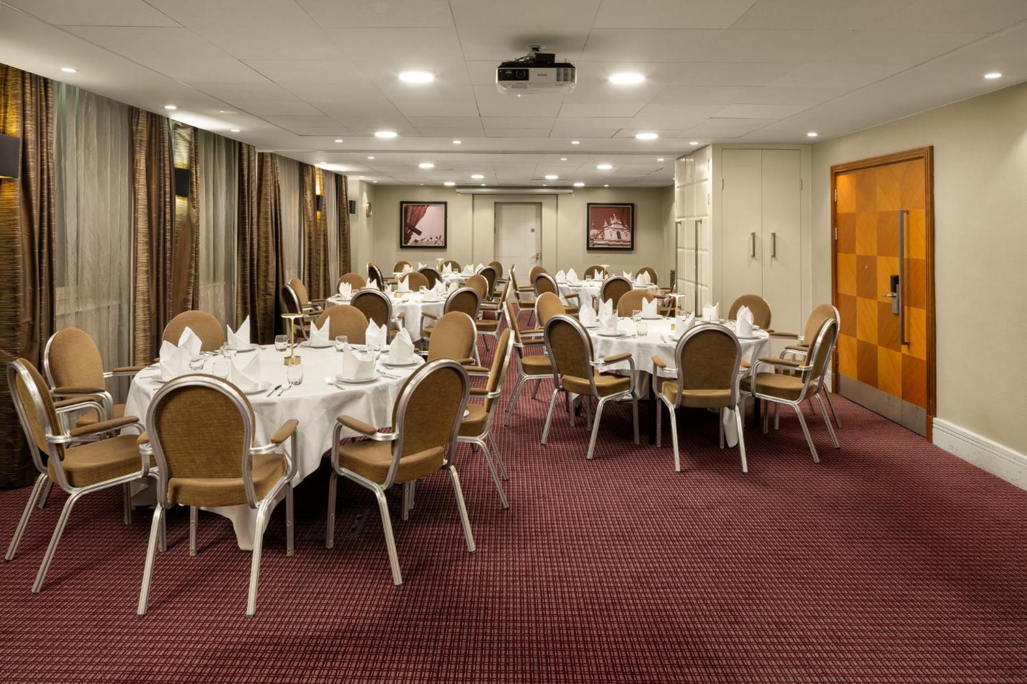 Hotel Crowne Plaza London By Ihg